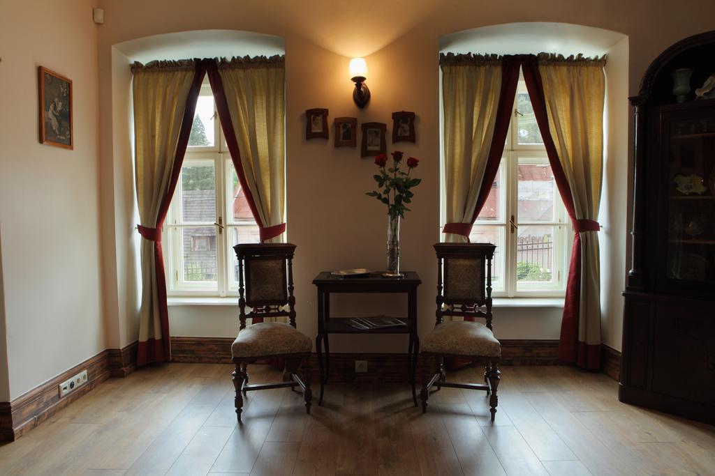 Apartmany Antik Pratterov Dom Banská Štiavnica 部屋 写真