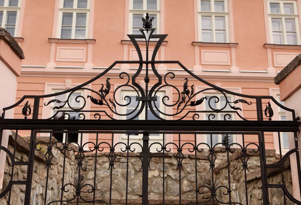 Apartmany Antik Pratterov Dom Banská Štiavnica エクステリア 写真